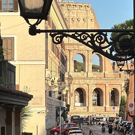 Colosseo Design Apartament โรม ภายนอก รูปภาพ