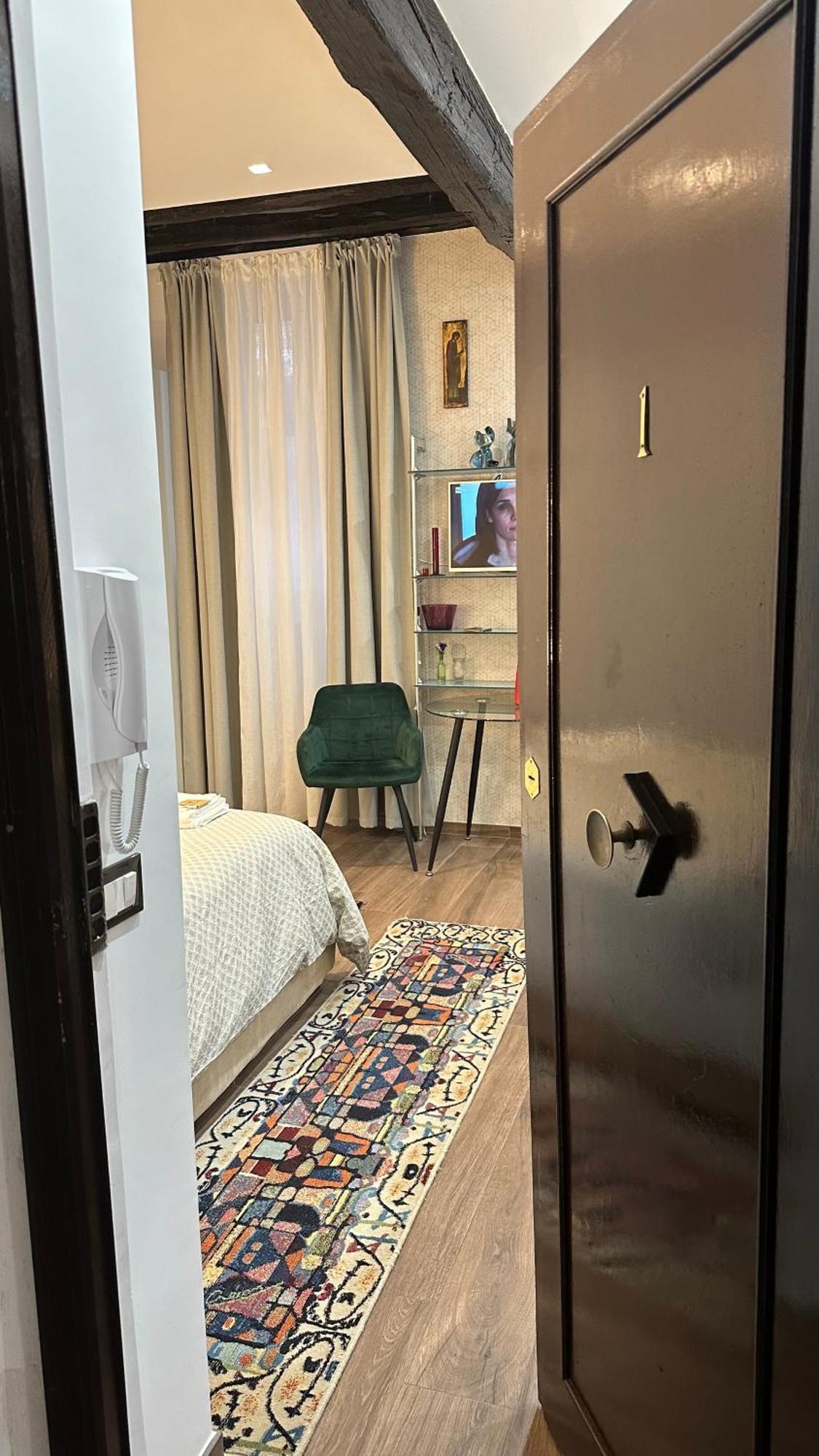 Colosseo Design Apartament โรม ภายนอก รูปภาพ